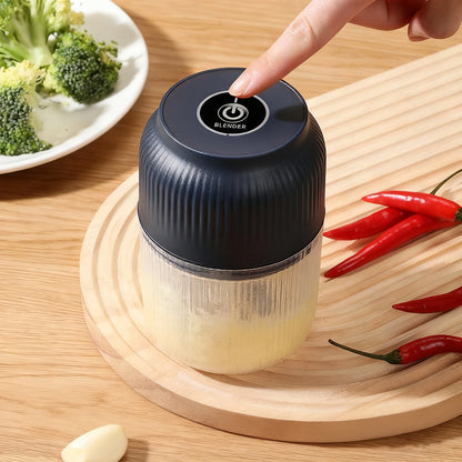 320ml Electric Mini Garlic Chopper – USB Rechargeable Food Grinder for Garlic, Ginger & Vegetables